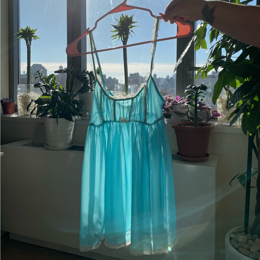 Vintage Victoria’s Secret 🦋 size XS, Blue Babydoll Lingerie Night Gown 😇